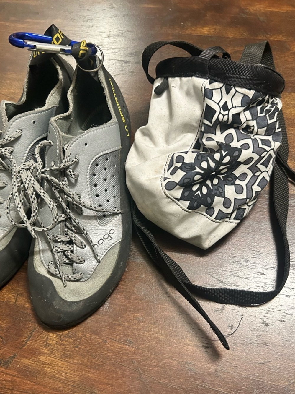 La Sportiva Nago Rock Climbing Shoes  with Free Chalk Bag